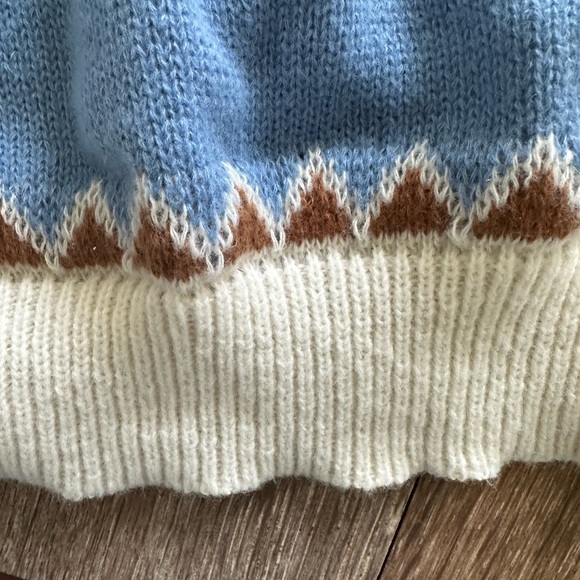 Blue and Brown Fair Isle oversized  Women's Sweater, size small - Picture 4 of 8